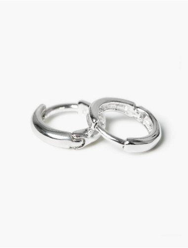 SILVER HOOP HUGGIE EARRINGS | Lucky Brand